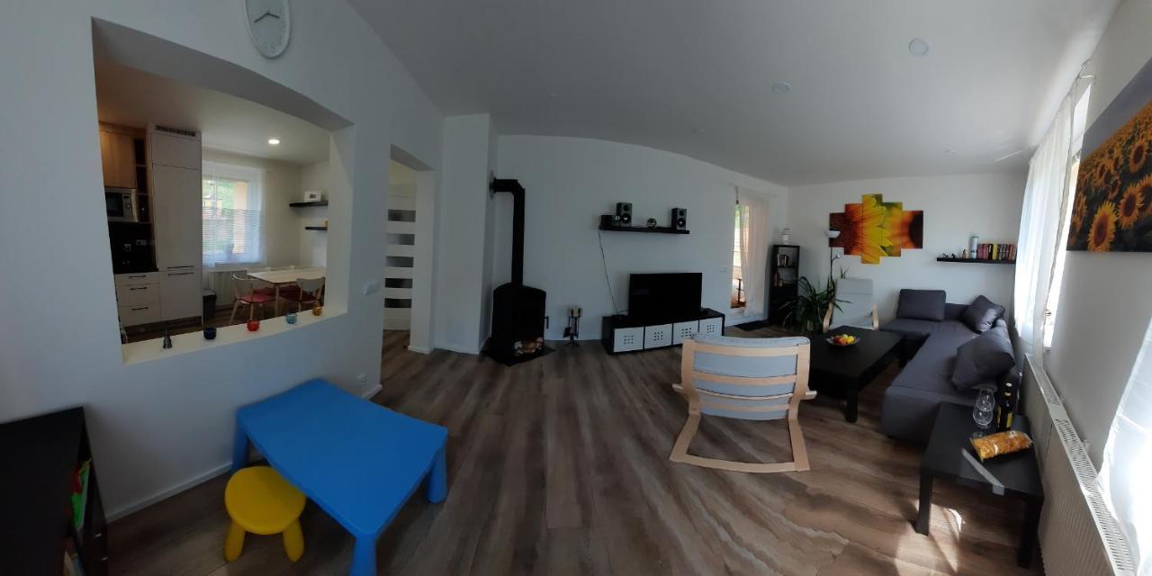 Villa Líšný 105 Zelezny Brod Exterior foto